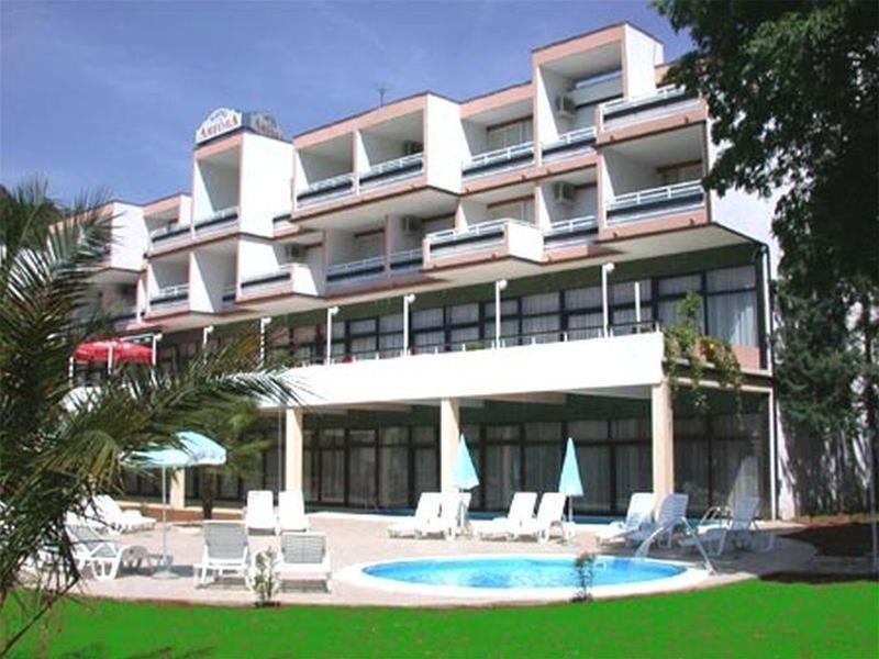 Hotel Amfora Rabac Exterior photo