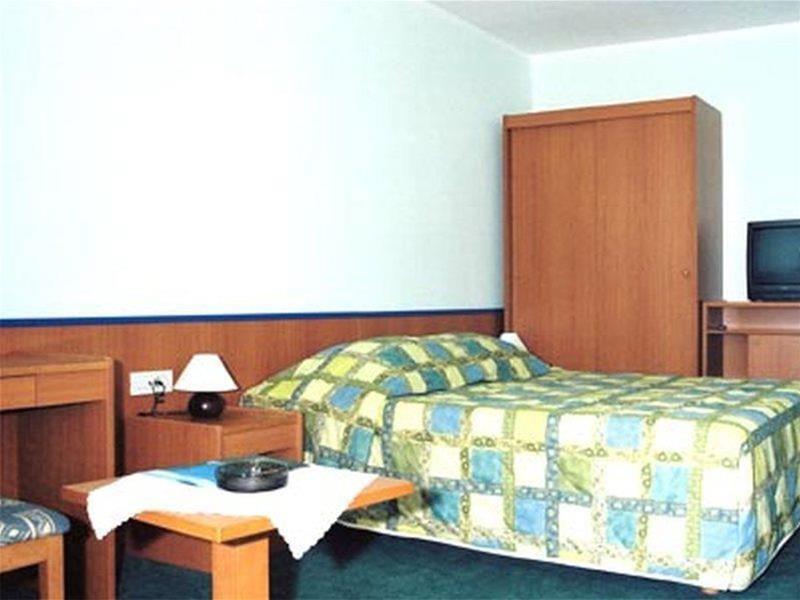 Hotel Amfora Rabac Exterior photo