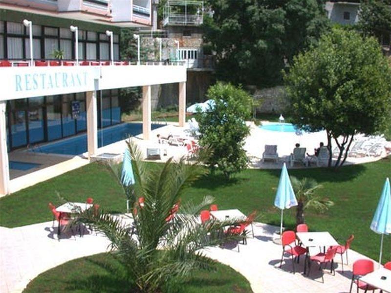 Hotel Amfora Rabac Exterior photo