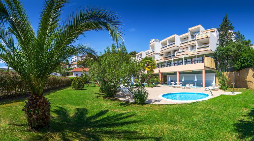 Hotel Amfora Rabac Exterior photo